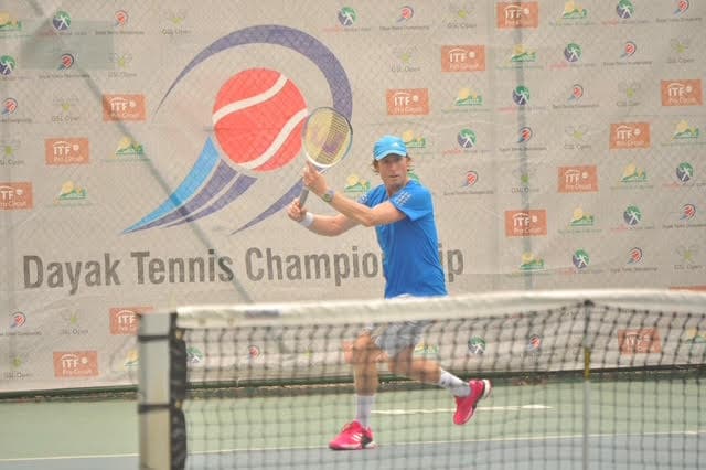 Performance Tennis w/ Dan Hiddleson