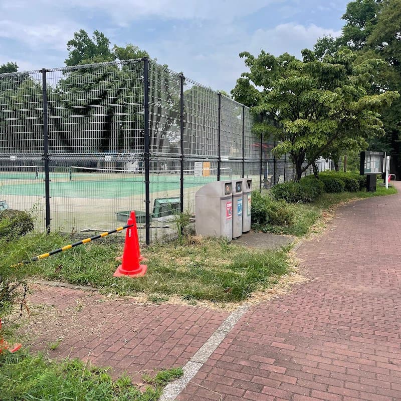 Zempukujigawa Green Space Tennis Courts