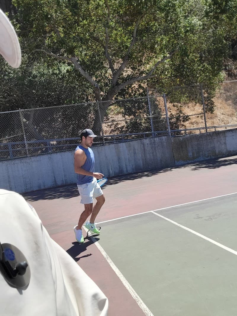 15th St Tennis Court