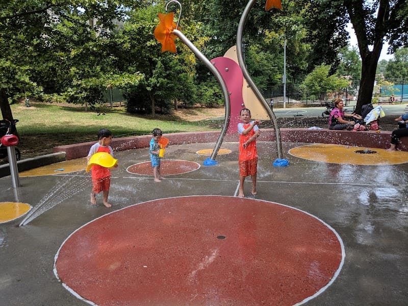 Lyon Village Park