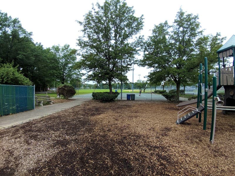 Smith Park - Basketball Courts