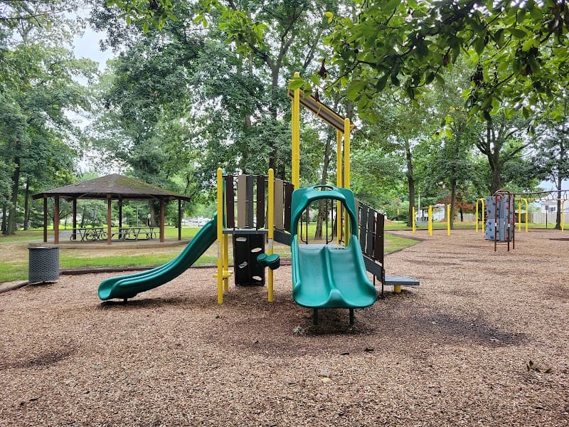 Buttonwood Park