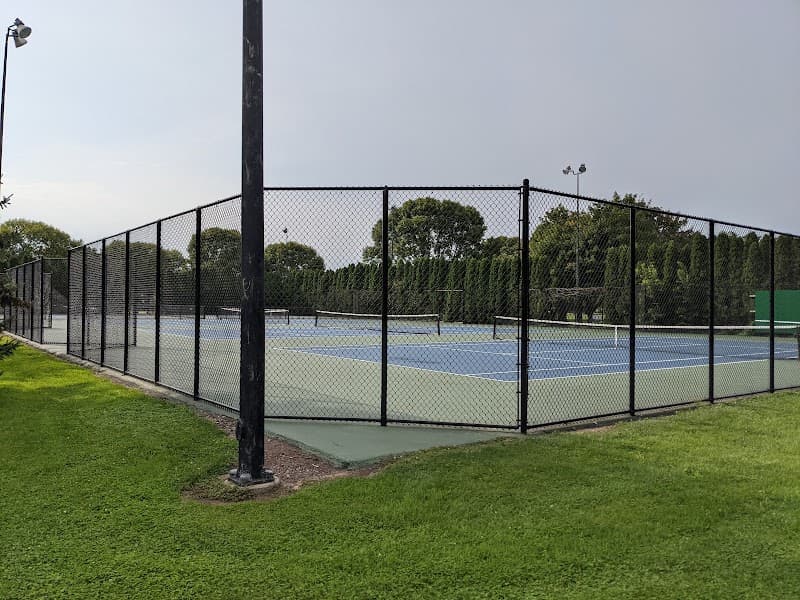 Public Tennis Court