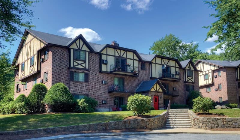Royal Crest Estates Nashua