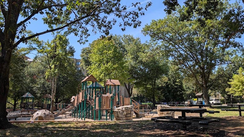 Forest Hills Park Tennis Courts