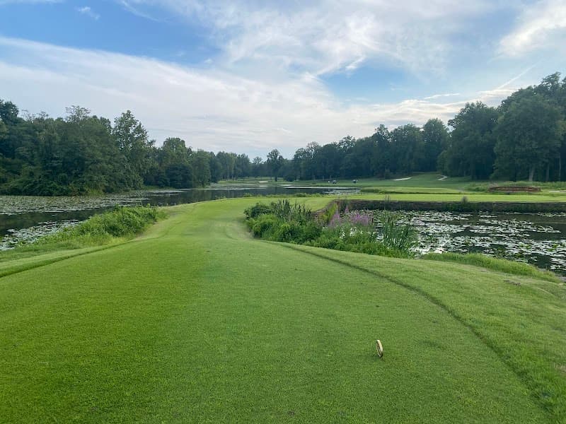 Country Club At Woodmore