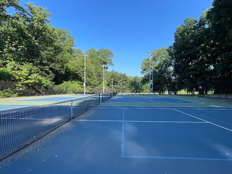 Tennis / Pickleball Courts