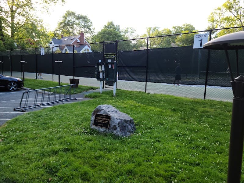 Somerset tennis courts