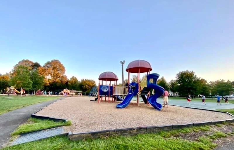 Van Dyck Park