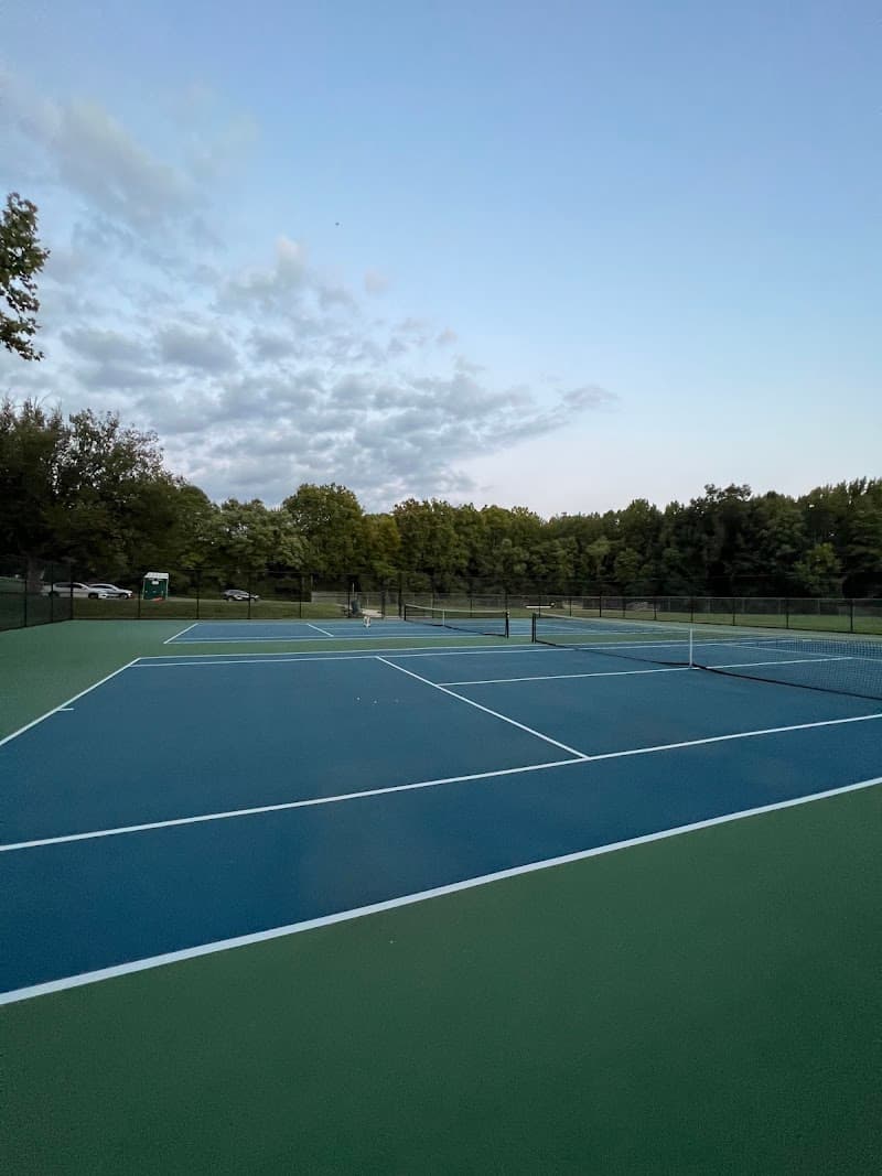 Eakin Tennis Court