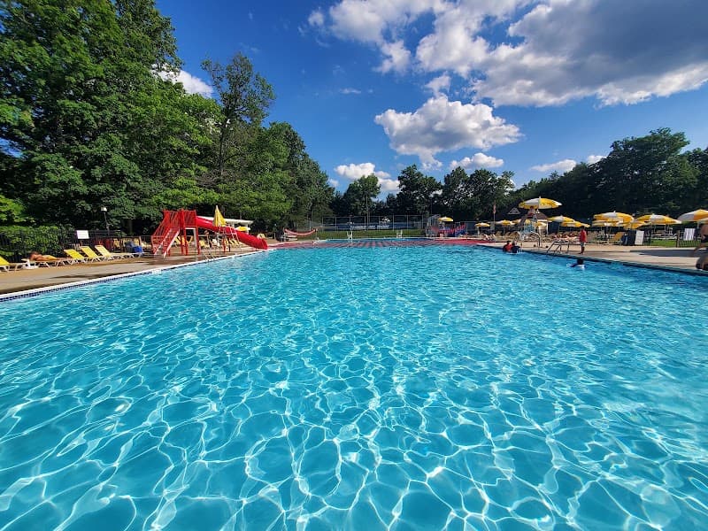Cardinal Hill Swim and Racquet Club