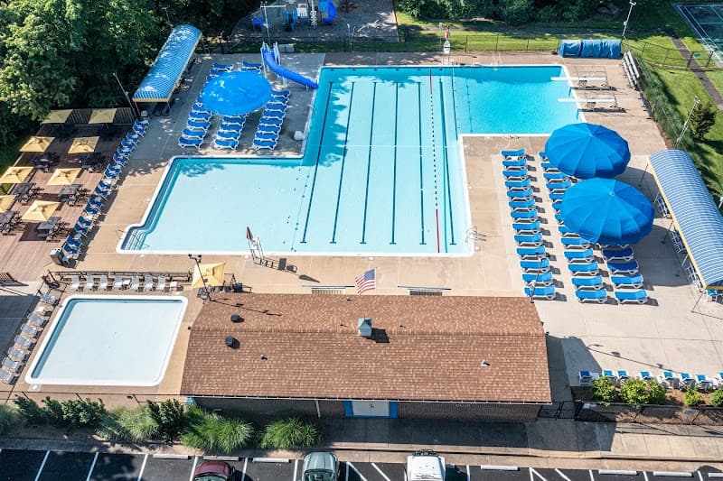 Pinecrest Swim & Tennis Club