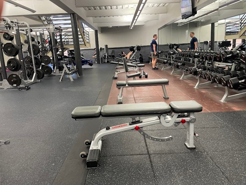 Onelife Fitness - Tysons
