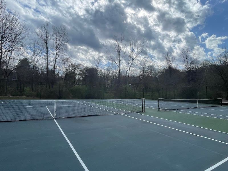 Washington Woods Park Tennis Courts