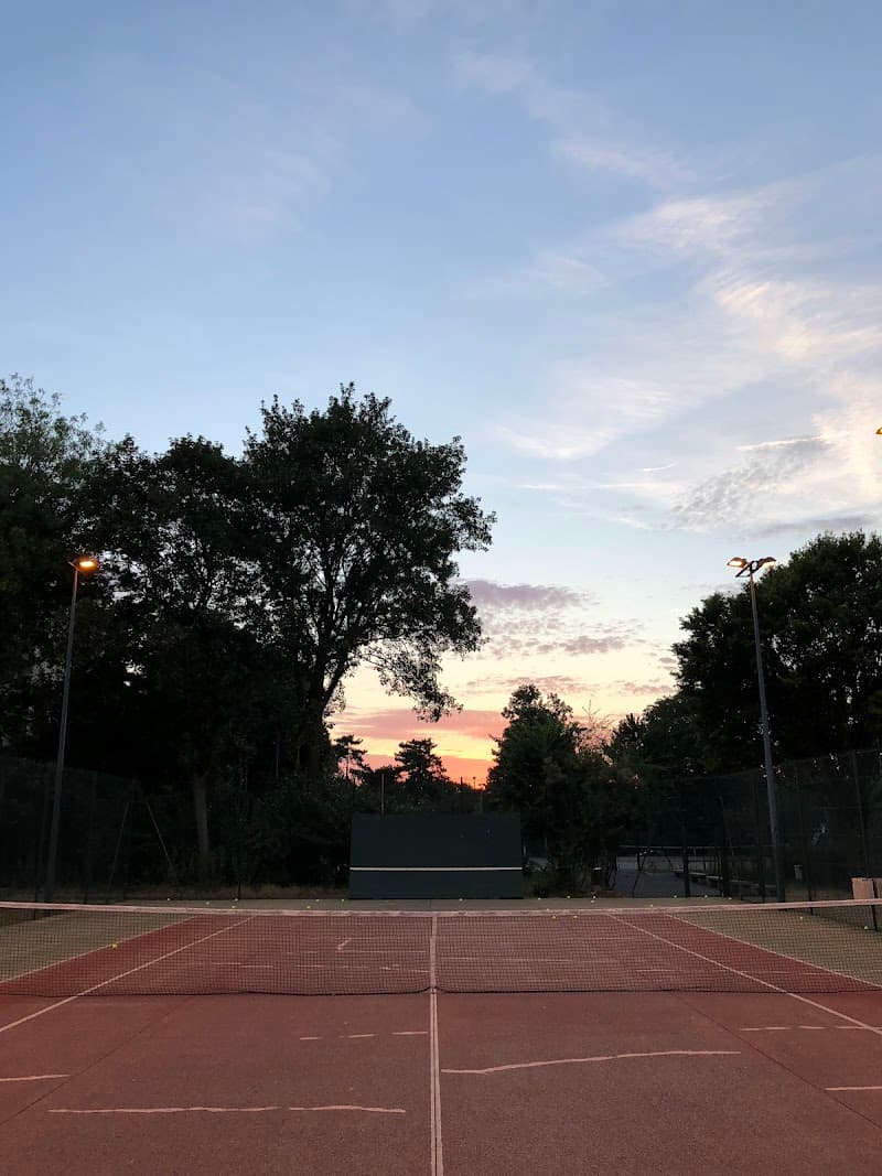 Henry de Montherlant Tennis Court