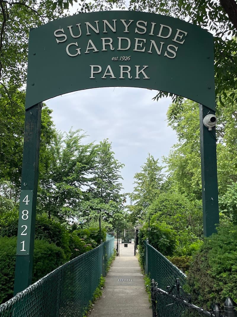 Sunnyside Gardens Park